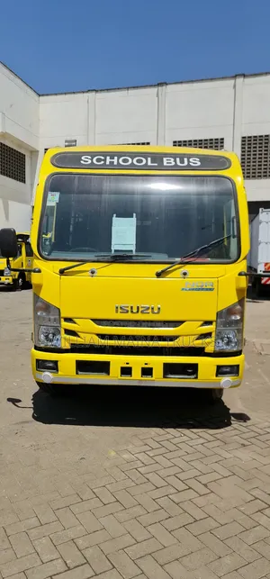 New Isuzu NQR 2024 Yellow