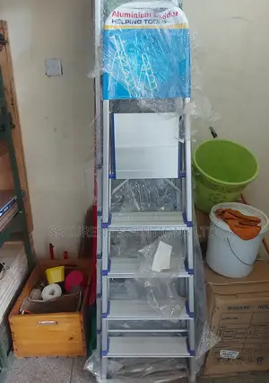 Foldable Aluminum Ladder – 5 Steps