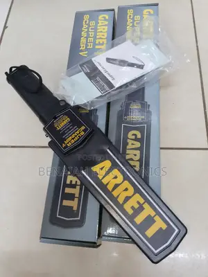 Durable Garrett Super Scanner.