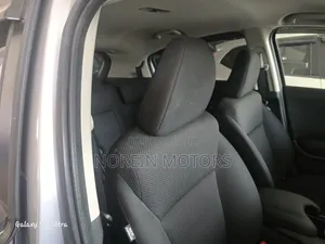 Honda Vezel 2017 Silver