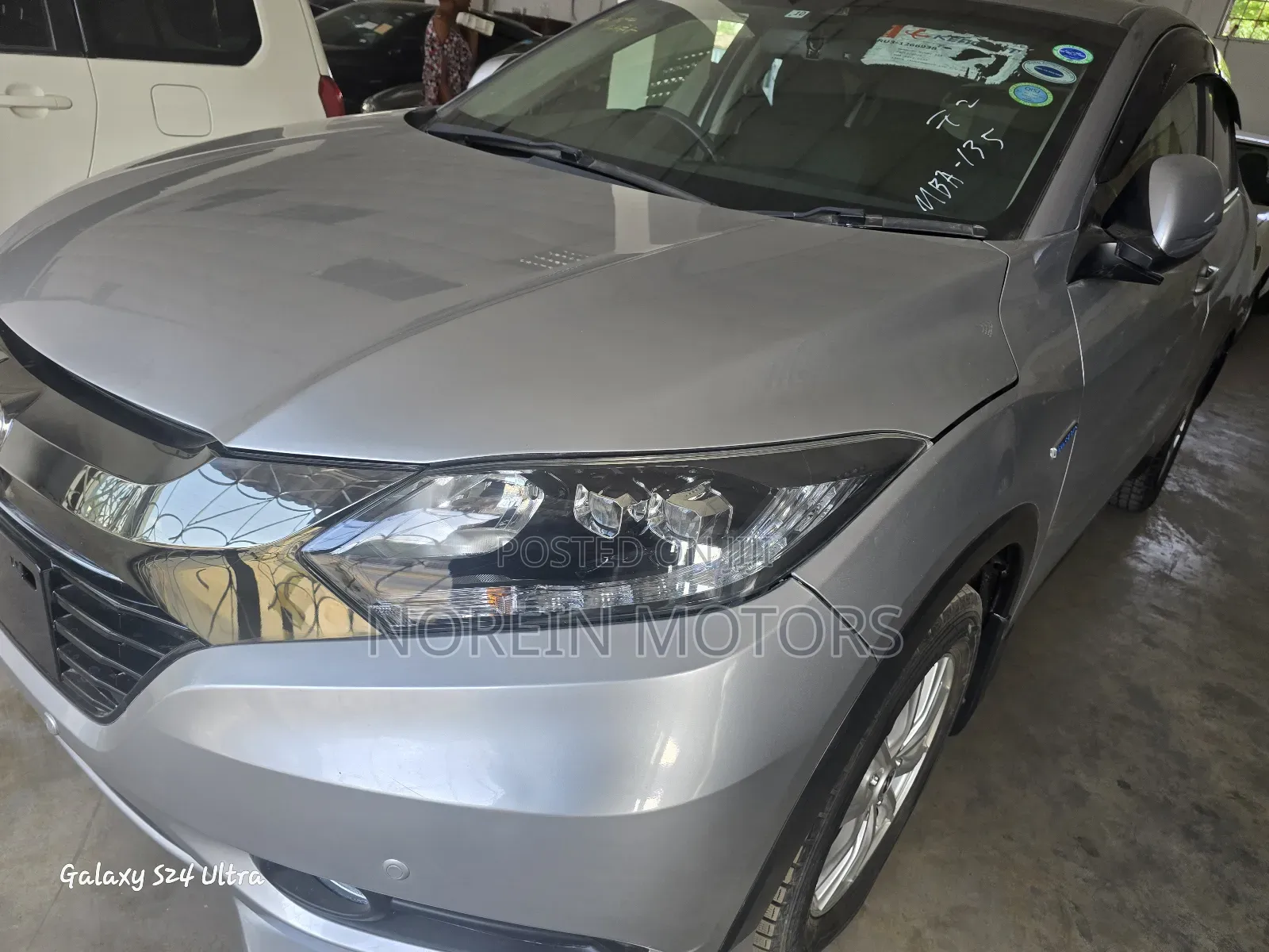 Honda Vezel 2017 Silver