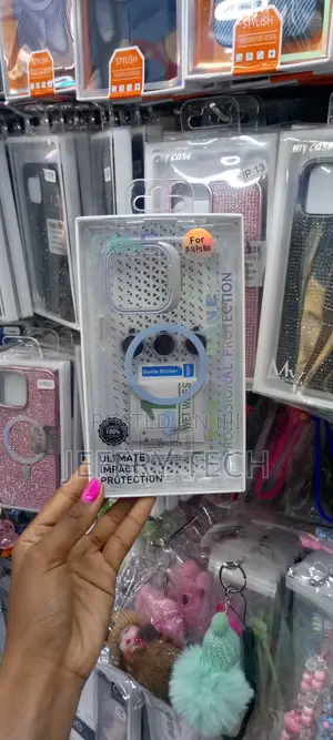 iPhone 14 Pro Max Lens Protector Built-in Camera Stand