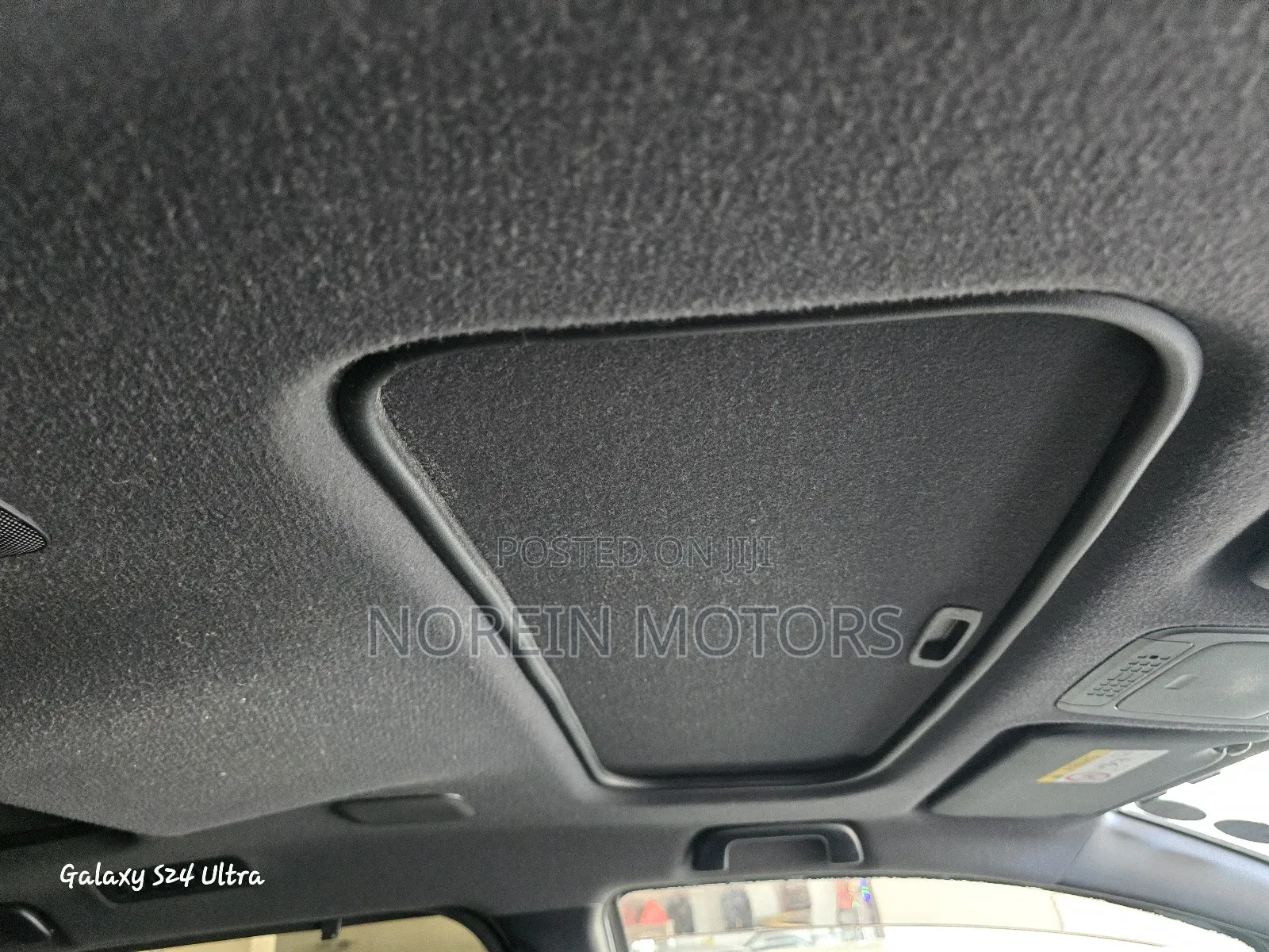 Toyota Noah 2017 Matt Black