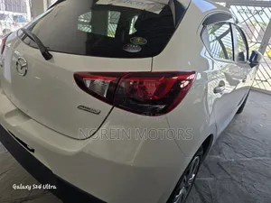 Mazda Demio 2017 White
