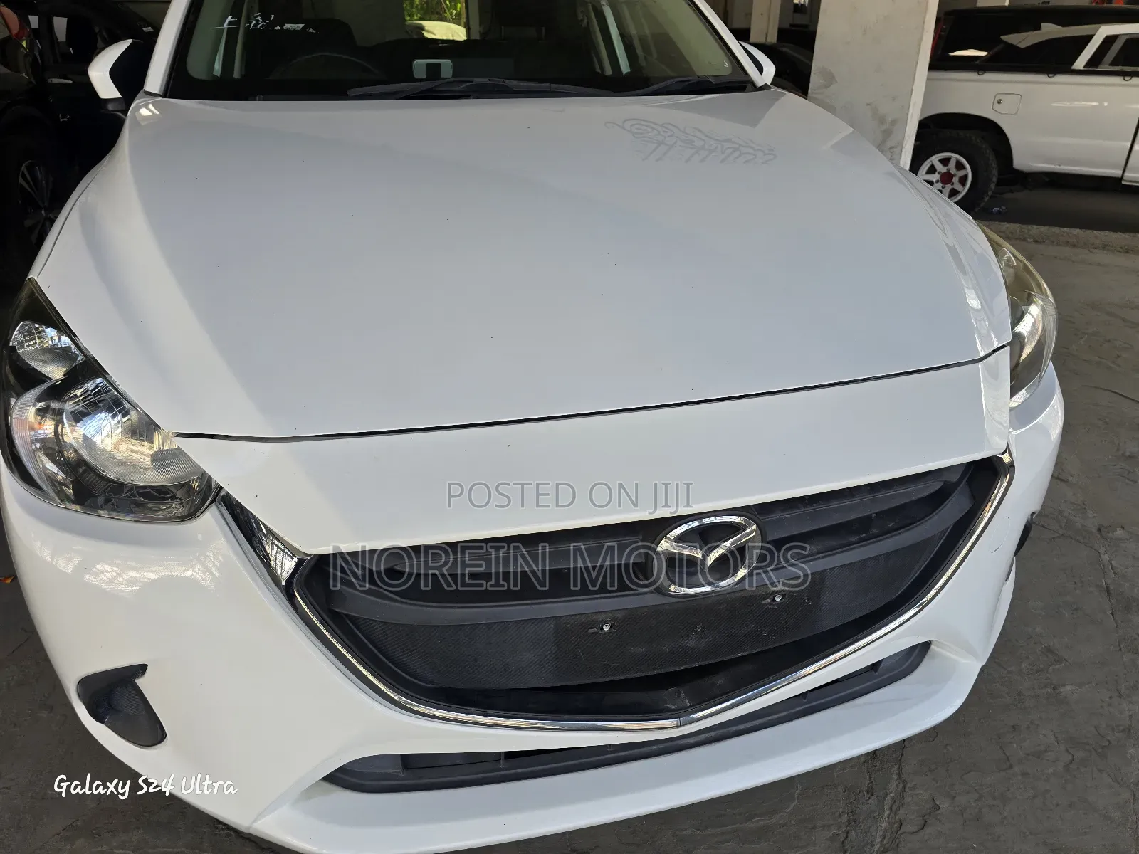 Mazda Demio 2017 White