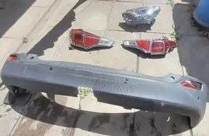 Rav4 2014 Rear Lights /Rear Bumper !!