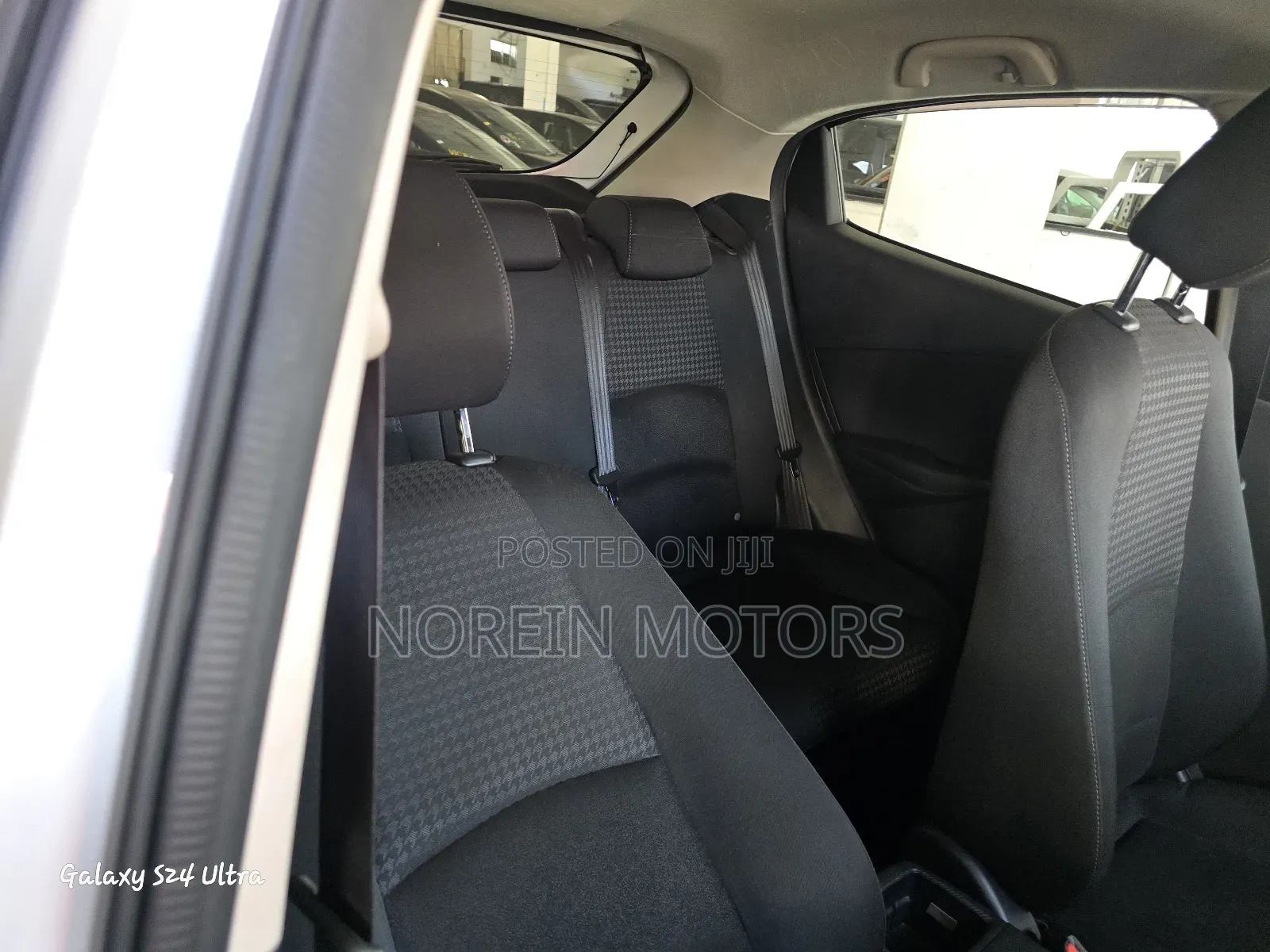 Mazda Demio 2017 White