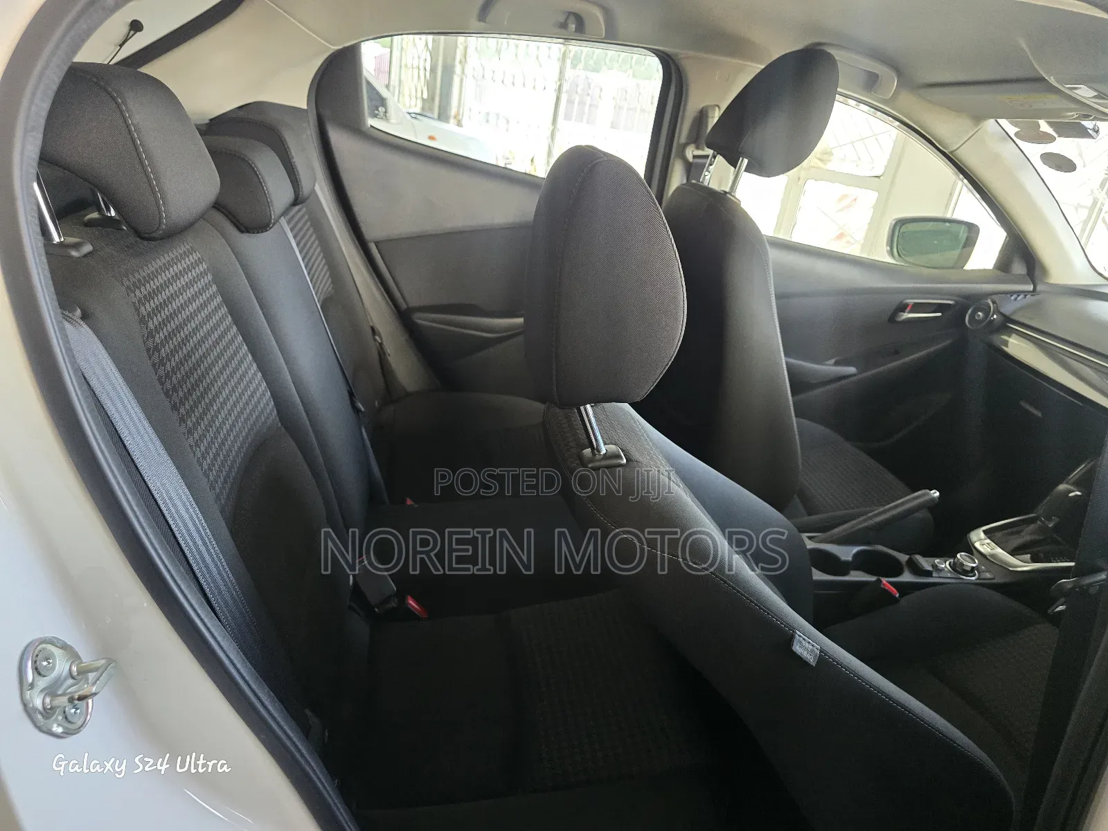 Mazda Demio 2017 White