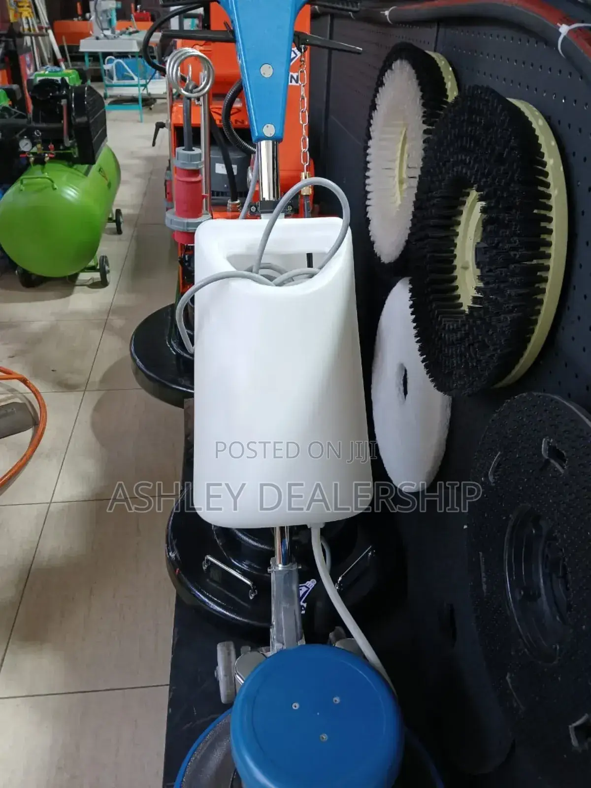Floor Scrubber Machine