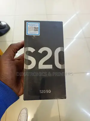 New Samsung Galaxy S20 128 GB Black