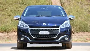 Peugeot 208 2017 Black