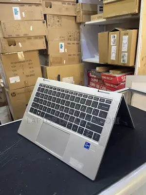 Laptop HP EliteBook 830 G8 16GB Intel Core I7 SSD 512GB