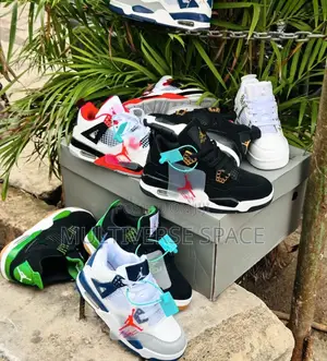 Air Jordan 4 Kids J4 Sneakers