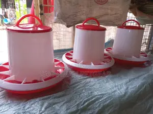 Automatic Chicken Feeder Poultry Feeders Plastic - 3kg
