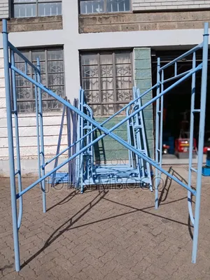 Heavy Duty Scaffolding Frames . 2 MTRS
