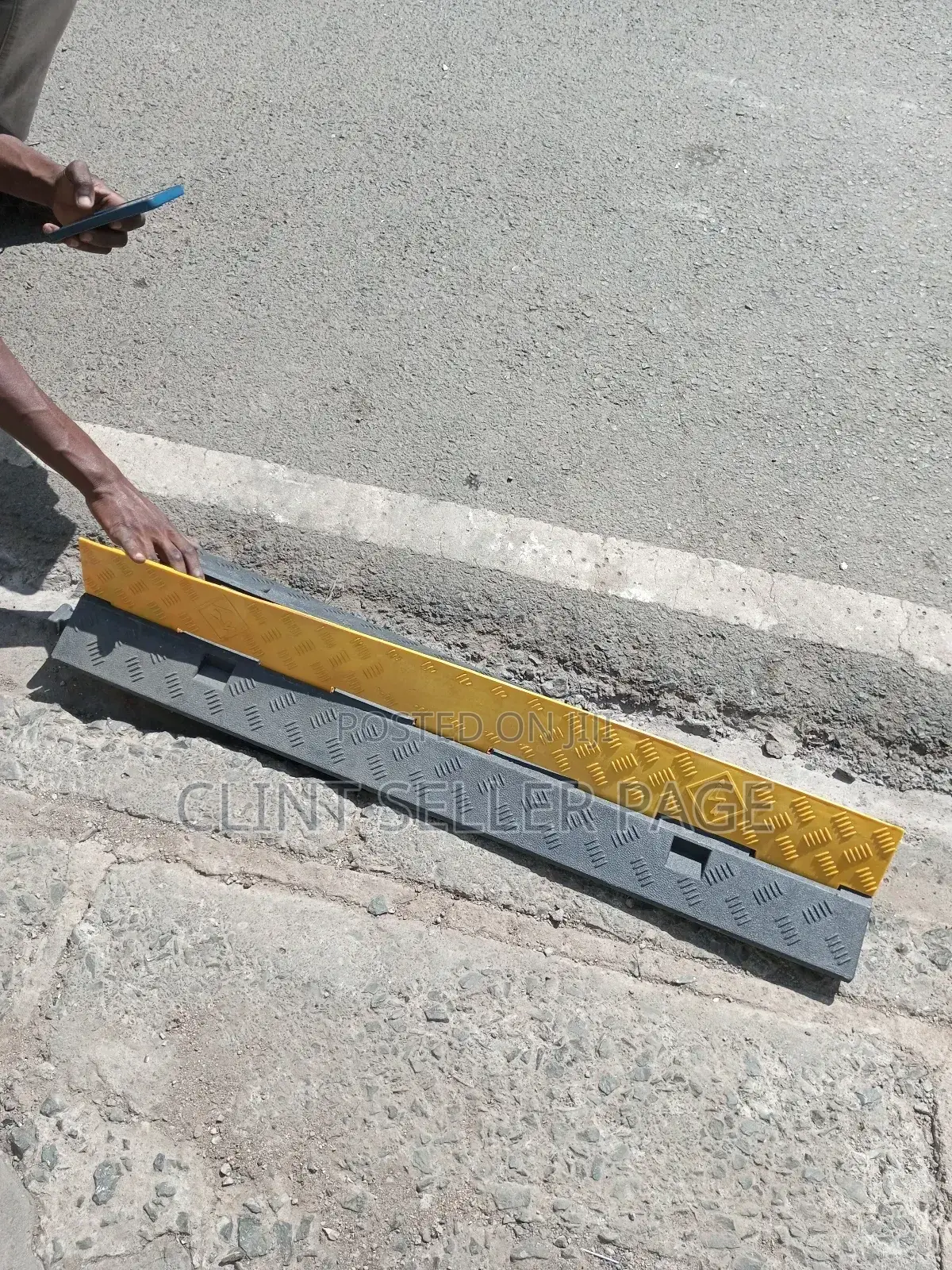 Two Channel Rubber Cable Protector/ Protecti Flex.
