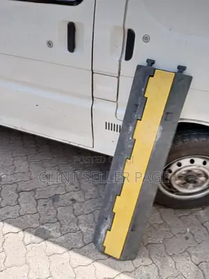 Two Channel Rubber Cable Protector/ Rubber Shield