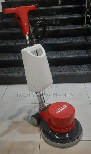SC005 Floor Scrubber With Brushes