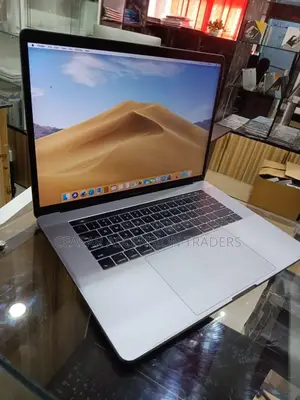 Laptop Apple MacBook Pro 2016 16GB Intel Core I7 SSD 1T
