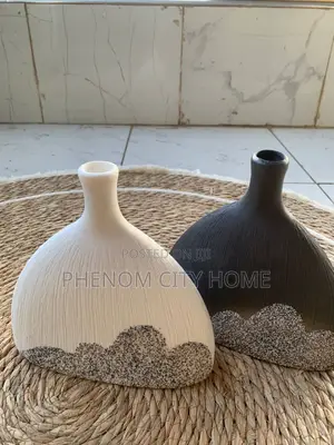 Modern Fish Rail Design Caramic Vase