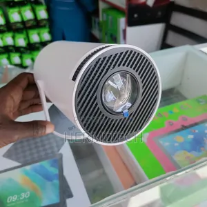 Smart Android Projector With HDMI Port Very Clear