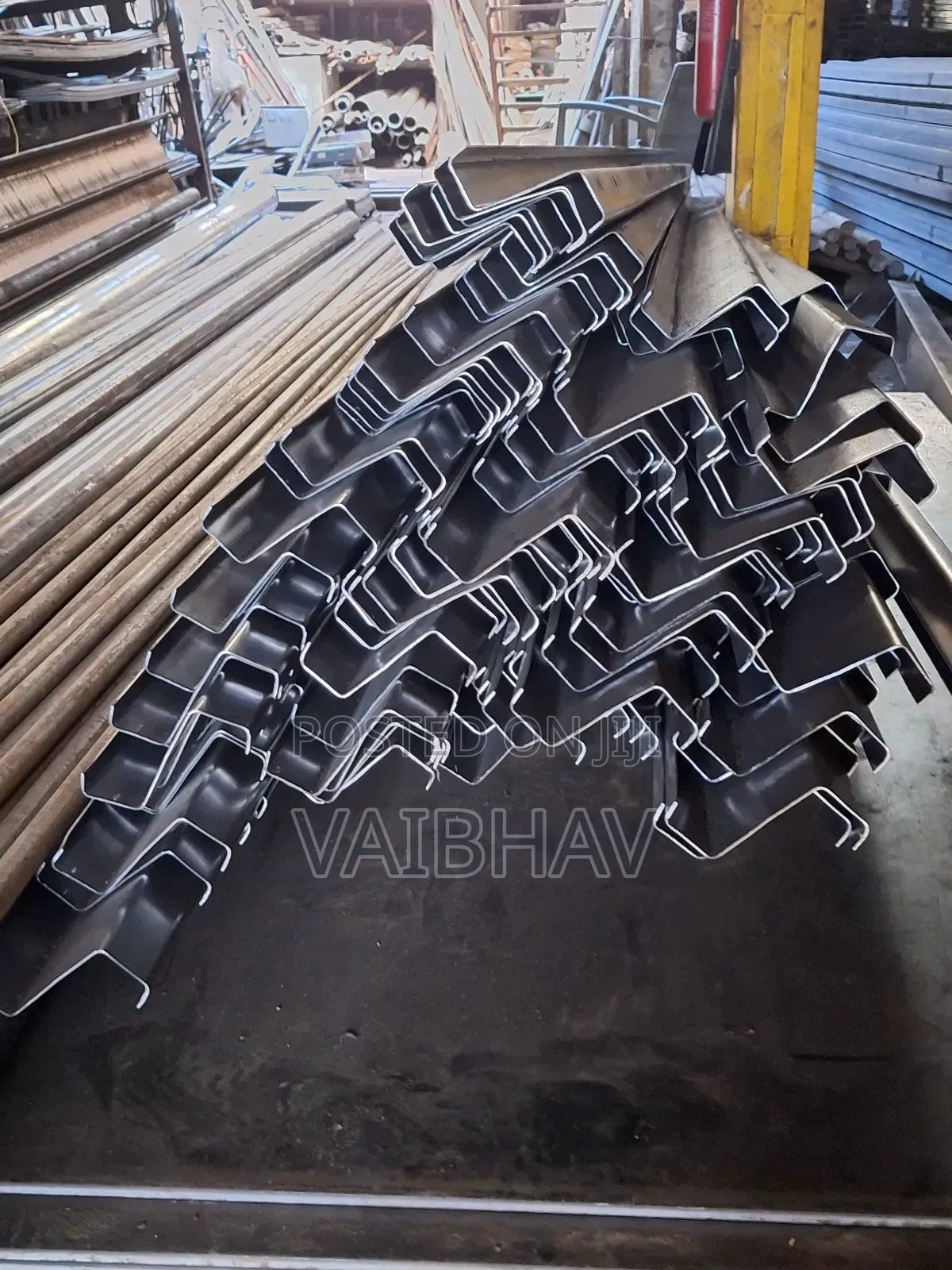 Steel Meral Zed Perlin