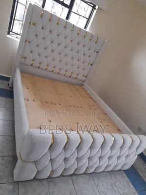 5x6 Chester Bed