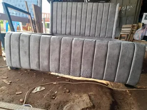 5x6 Turfed Chester Bed