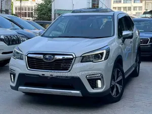 Subaru Forester 2.5i Premium AWD 2018 White