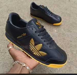 Adidas Sneakers 589