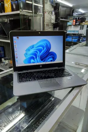 Laptop Advent 5544 8GB Intel Core i5 SSD 256GB