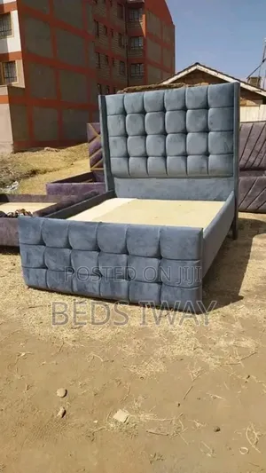 Gray Chesterfield 5x6 Bed