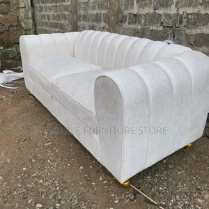 3 Seater Round