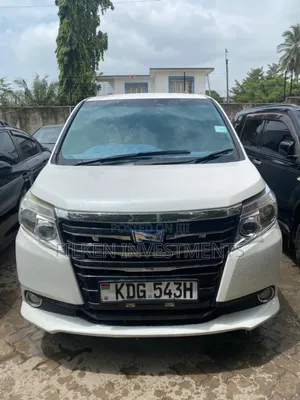 Toyota Voxy 2016 White