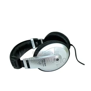 New Behringer Hpm1000