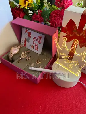  Beautiful VALENTINES / Birthday LADIES GIFT SET