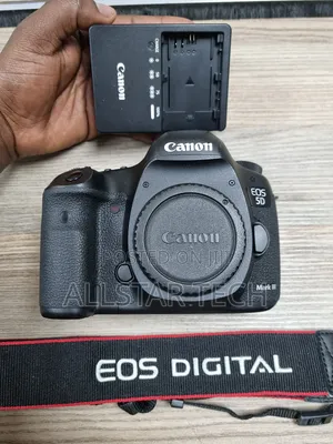 Canon Eos 5d Mark Iii DSLR Camera (Body Only)
