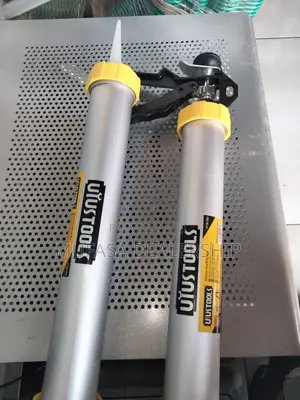 Hand Operated Silicone Gun