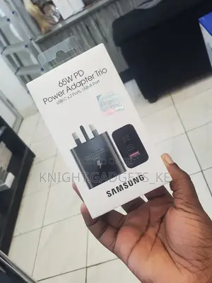 Samsung 65watts Adapter .