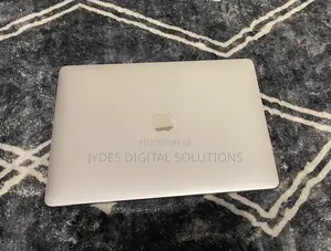 Laptop Apple MacBook Pro 2017 16GB Intel Core I7 SSD 256GB