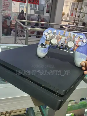 Pre-Owned Ps4 Slim!!