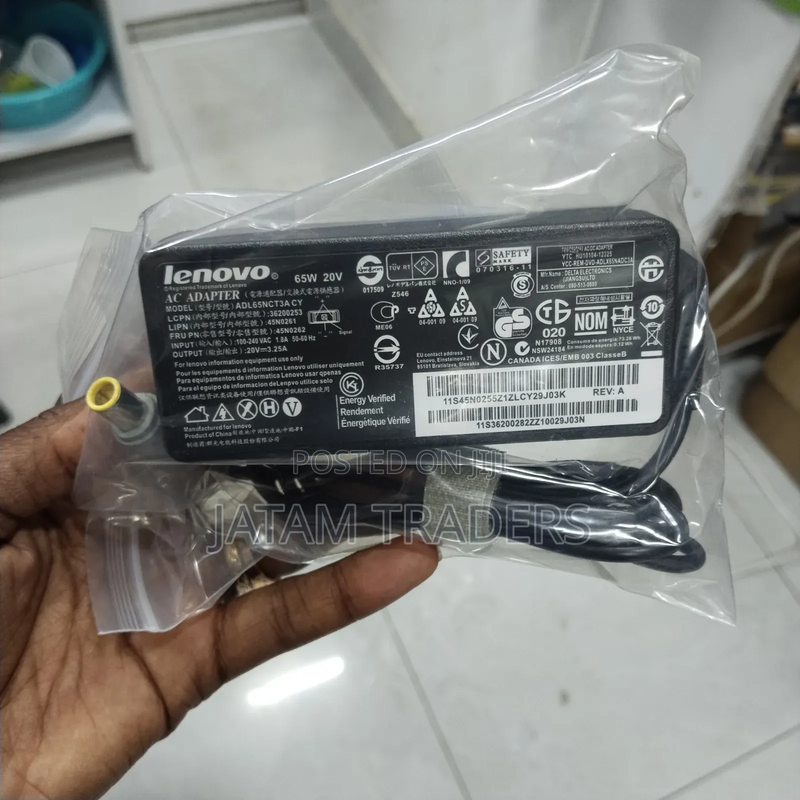 Lenovo Yellow Pin Adapter 65 Watts
