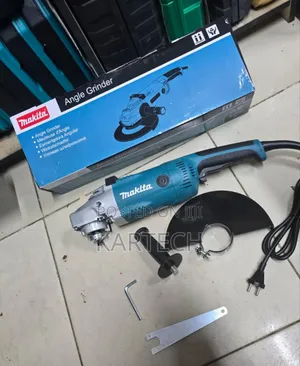 Makita 9" Angle Grinder 2200w