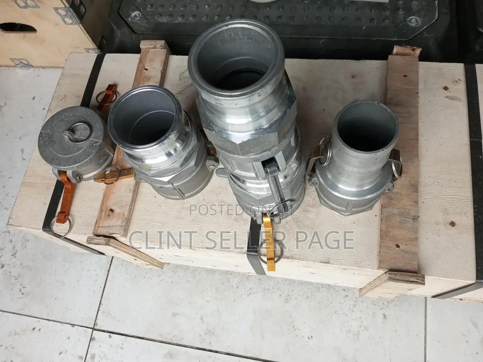 Camlocks Fitting/ Snap Fit.