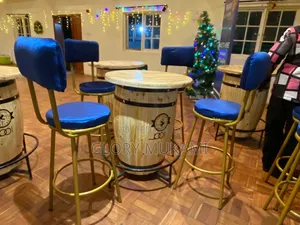 Gold Blue Sinatable Restaurant Chairs