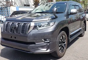 Toyota Land Cruiser Prado 3.0 172hp 2018 Gray
