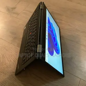 Laptop Lenovo A7 8GB Intel Core Ultra 5 SSD 256GB