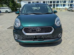 Toyota Passo 1.0 AWD 2018 Green
