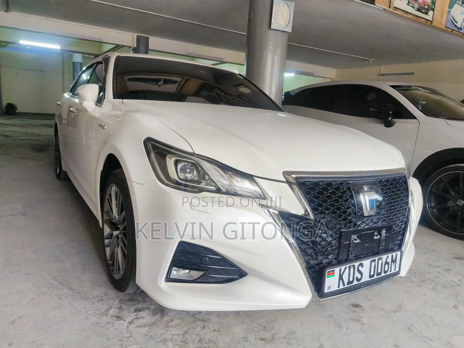 Toyota Crown 2018 White