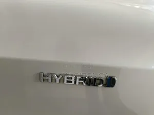 Toyota Crown 2018 White